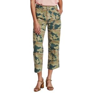 Free people 🌸Camouflage Cropped Pants
